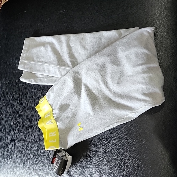 Under Armour Pants - Under Armour Gray Leggings, Large